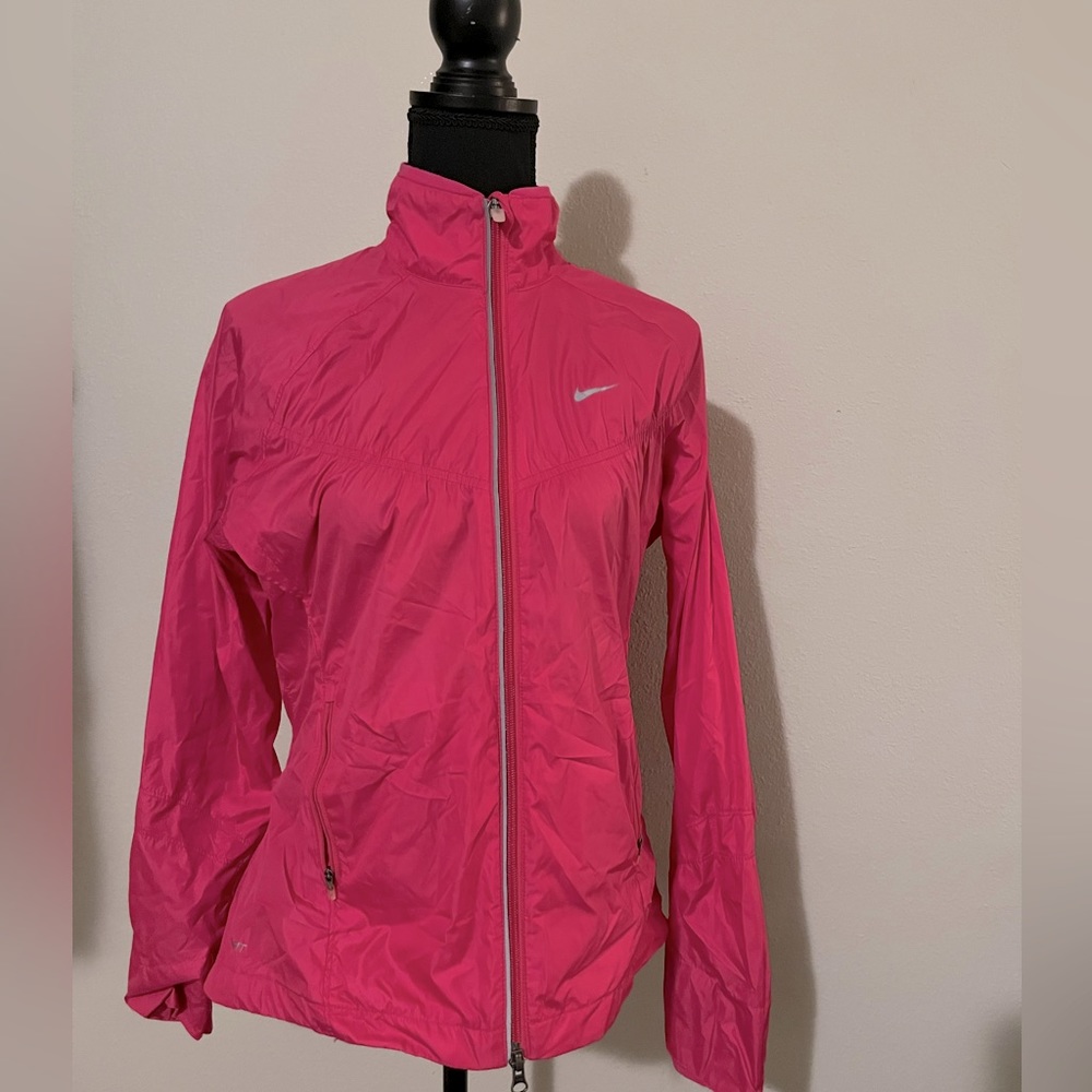Nike fitstorm size M running jacket. Pink.